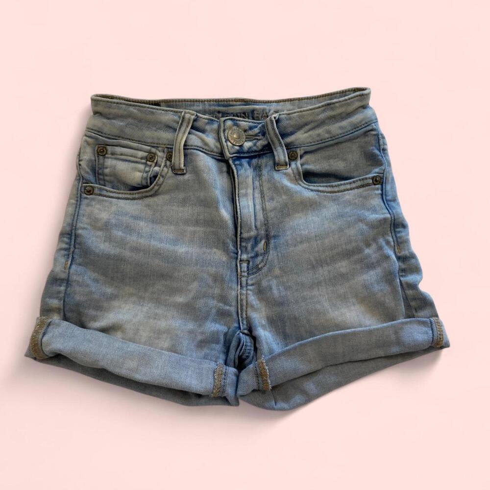 Mid-rise blue denim shorts - perfect for summer